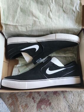 NWT Size 14 - Nike Zoom Stefan Janoski+ Slip SB Black White